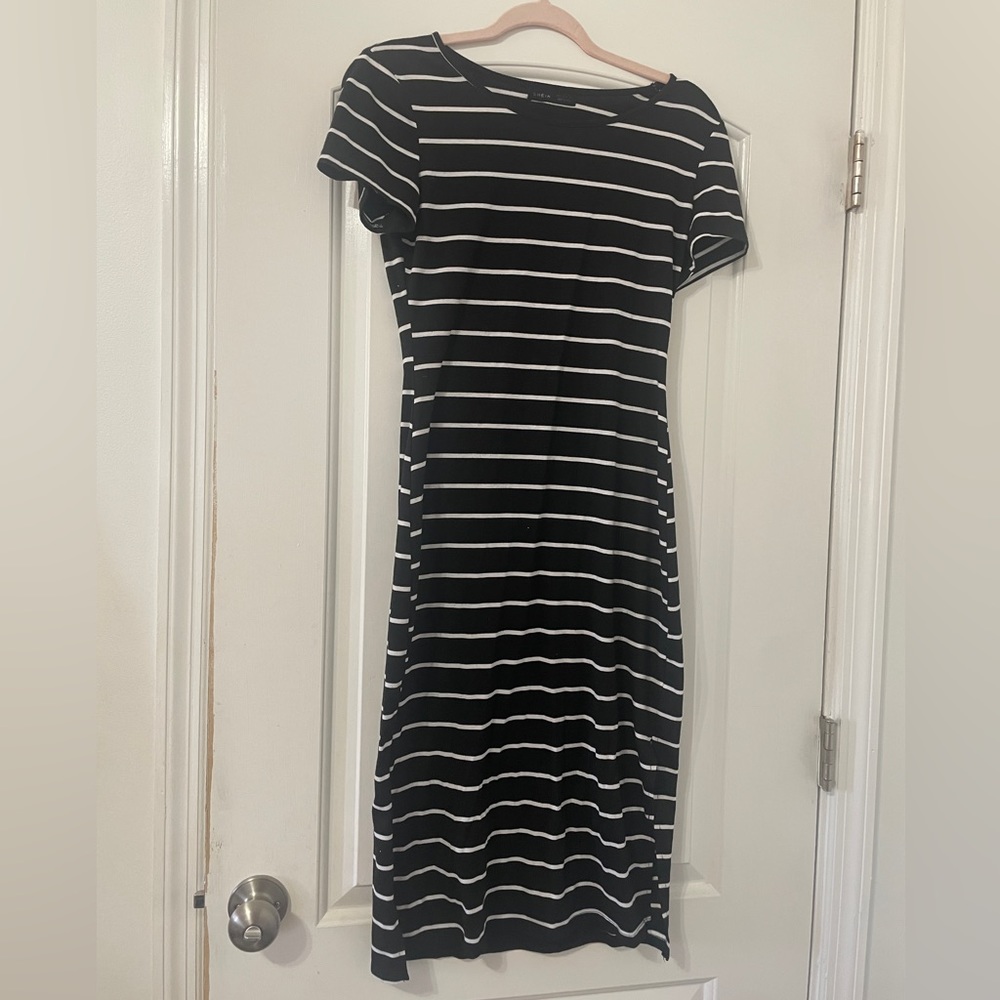 SHEIN Black and white stripe dress